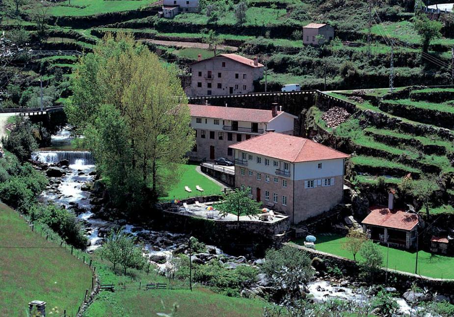 Гостевой дом Casa Da Ribeira Alvoco da Serra Экстерьер фото