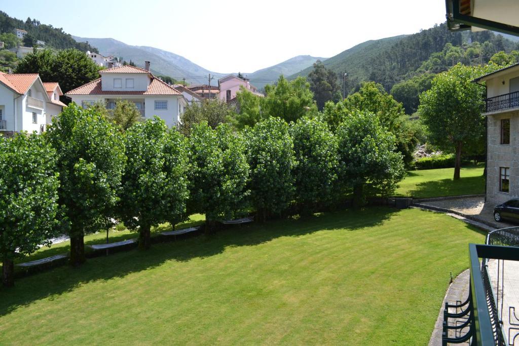 Гостевой дом Casa Da Ribeira Alvoco da Serra Экстерьер фото